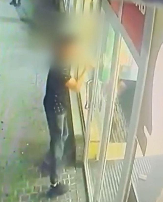 Głogów. Lokal Bangijczyka zdemolowany. Mieszka w Polsce od kilku lat [ZDJĘCIA]
