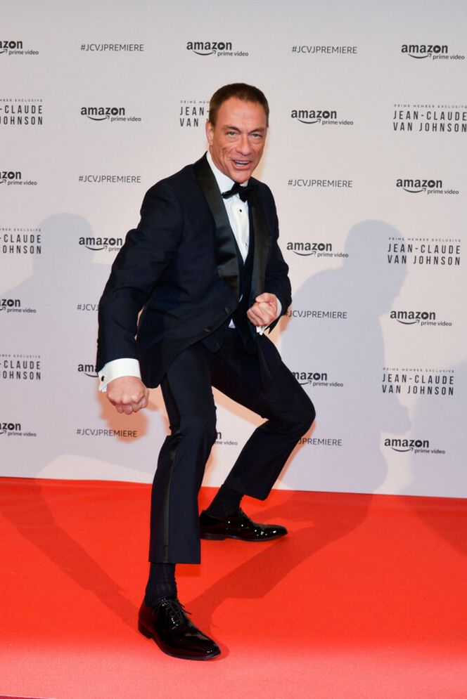  Jean-Claude Van Damme może mieć poważne kłopoty. W tle handel ludźmi 