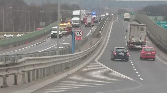 Karambol 5 samochodów na Kleeberga zablokował trasę Białystok - Ełk