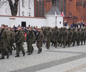 Tak białostoczanie uczcili Narodowe Święto Niepodległości 2024 w Białymstoku [ZDJĘCIA]