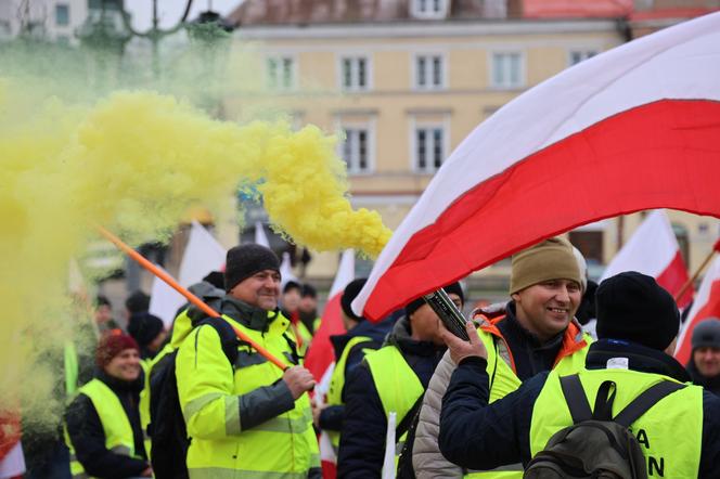 Protest rolników 20 marca w Lublinie. Przeszli ulicami miasta pod LUW