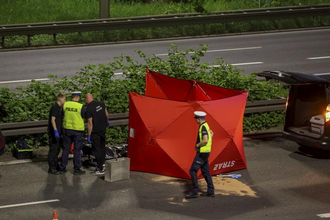 Katowice. Śmiertelny wypadek na autostradzie A4. Potworna kraksa z ciężarówką
