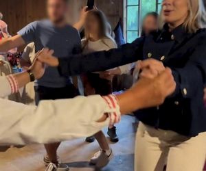 Porwał Martę Nawrocką do tańca 