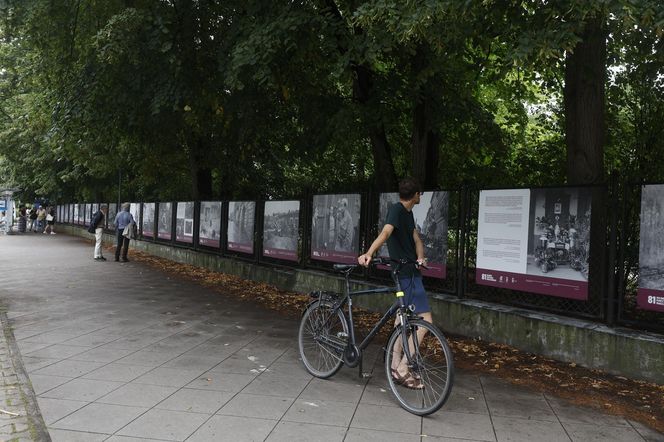 Powstanie Warszawskie w kadrze Stefana "Starby" Bałuka. Cichociemny szedł z aparatem do Powstania