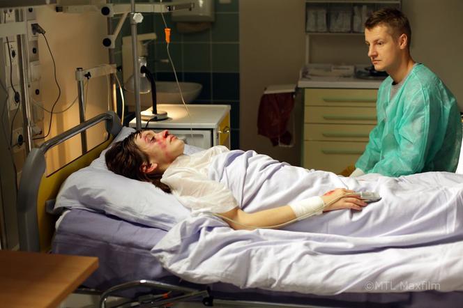 M jak miłość odc. 1000. Janka Jane Buford (Joanna Osyda), Paweł Zduński (Rafał Mroczek)