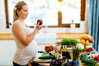 Dieta wegańska w ciąży. Sprawdź, czy weganizm w ciąży jest bezpieczny
