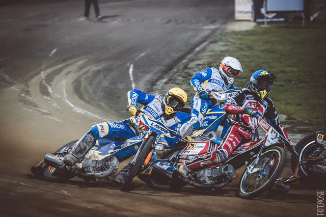 Car Gwarant Kapi Meble Budex Start Gniezno - eWinner Apator Toruń 46:44 - zdjęcia z meczu