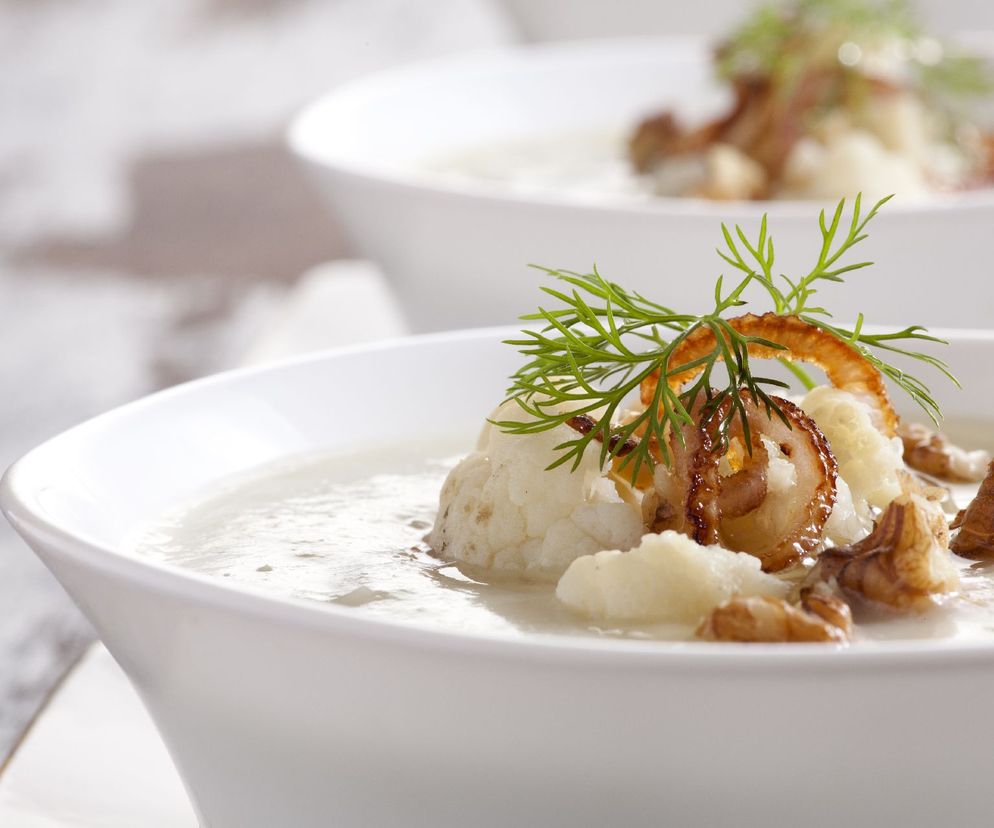 Zupa po belwedersku - przepis na wykwintną kalafiorową zupę belwederską