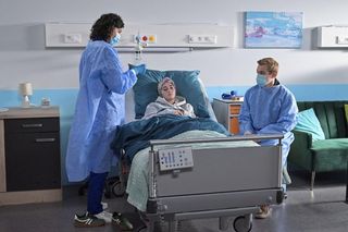 Pierwsza miłość: Angelika nie ma już nadziei na wyzdrowienie. Prosi Filipa i Białego, by odwiedzili ją ostatni raz...