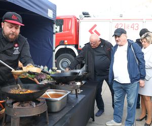 Kulinarny Ogień w Chorzowie już za nami. Wyjątkowe wydarzenie połączyło kucharzy, lekarzy i smakoszy na rynku