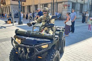 Parada przed meczem Gortat Team vs Wojsko Polskie