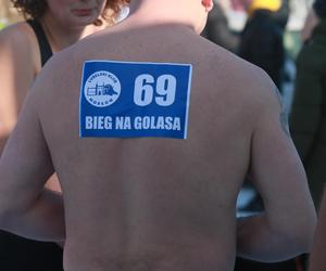 „Im mniej ubrań tym lepiej” Nad Zalewem Zembrzyckim w Lublinie odbył się „bieg na golasa”! 