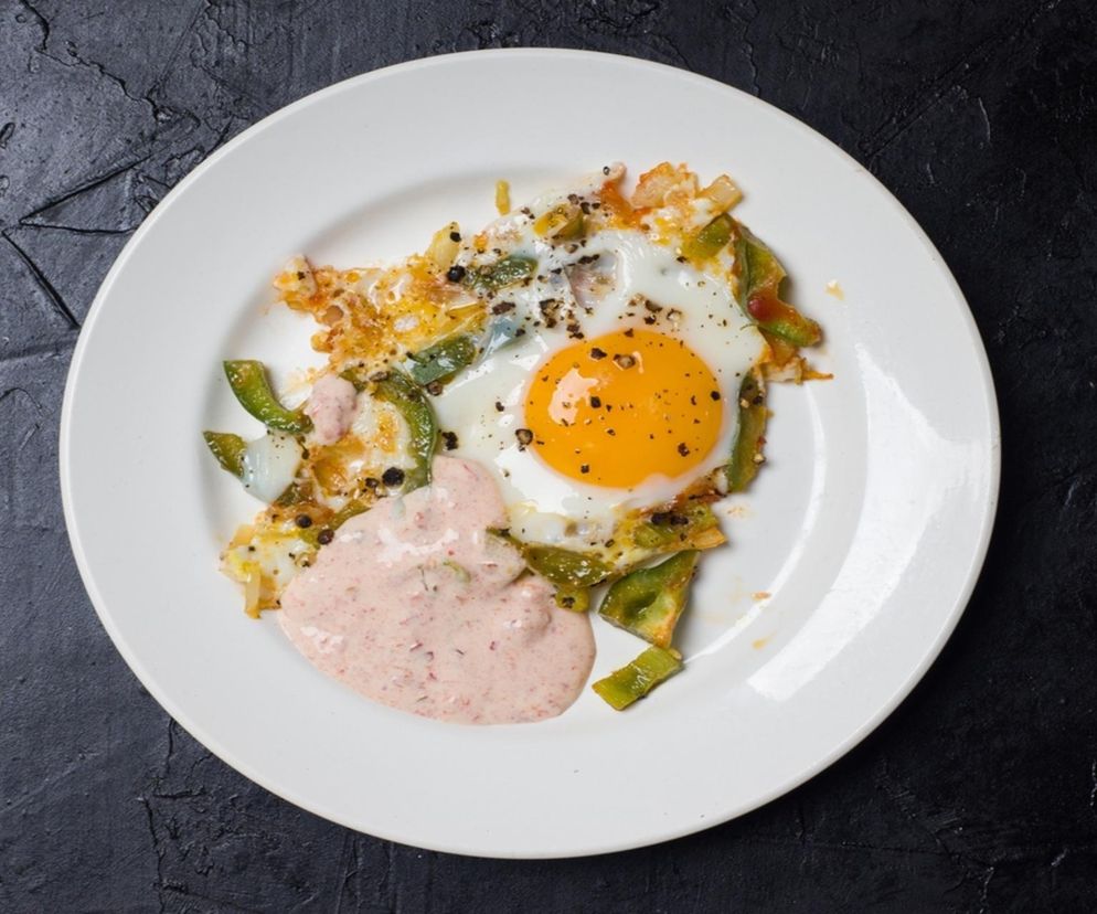 Z wczorajszych ziemniaków robię to śniadanie. Naje się nim całe rodzina