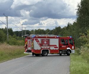 Czołowe zderzenie w Sławkowie. 22-latek zabrany śmigłowcem LPR do szpitala