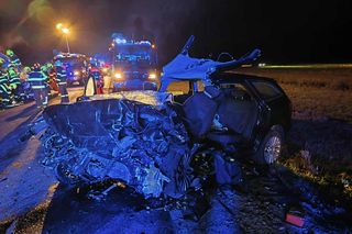 Zginęło sześć osób, przeżyło tylko dziecko! Koszmarny wypadek ciemną nocą