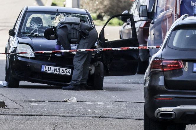 Samochód wjechał w tłum ludzi w Niemczech. Co najmniej jedna ofiara śmiertelna