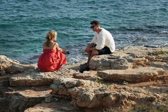 Barwy szczęścia odc. 3147. Justin (Jasper Sołtysiewicz), Ola (Michalina Robakiewicz)