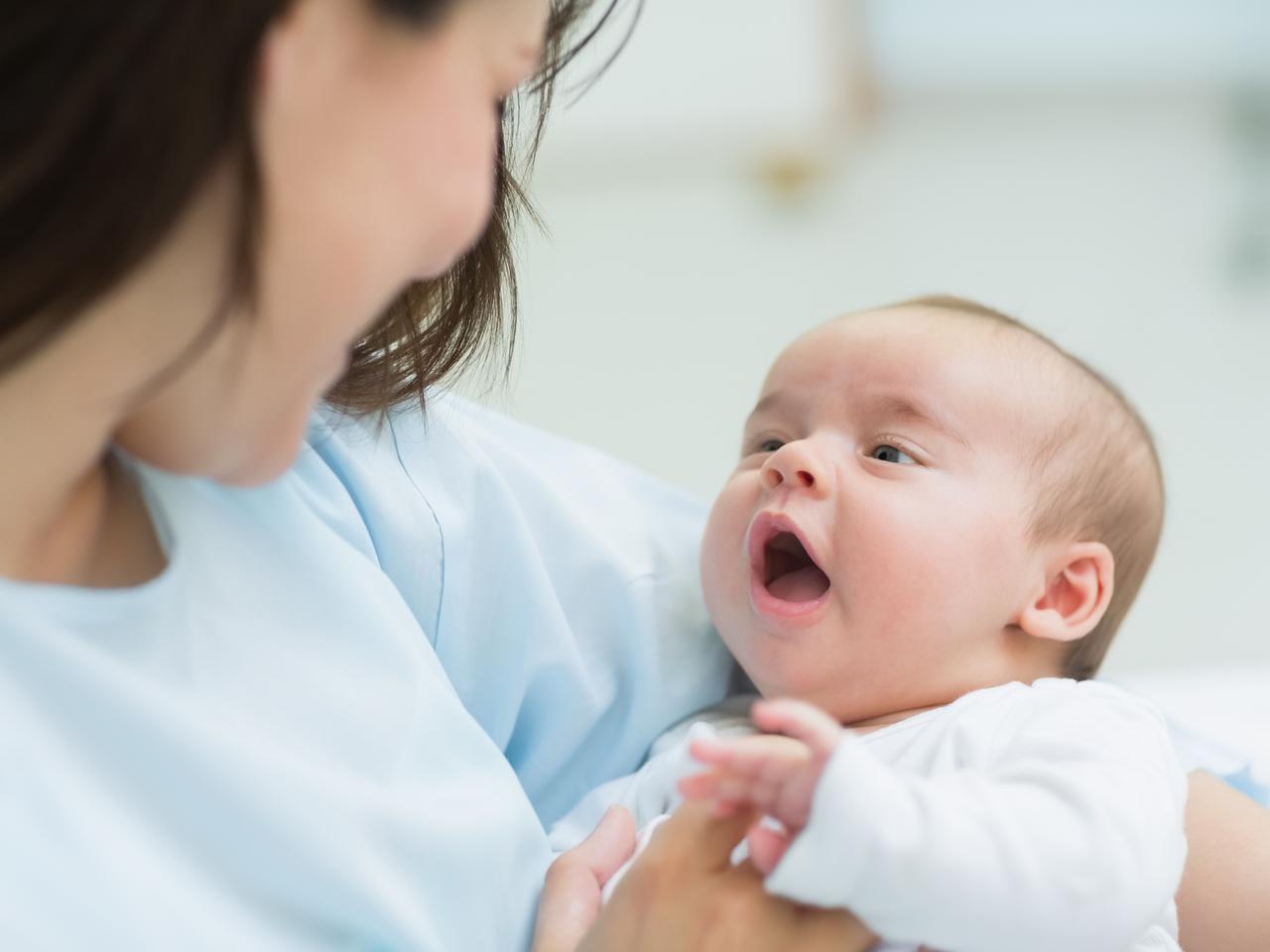 Wypis ze szpitala po porodzie. Jakie informacje powinien zawierać wypis po porodzie?