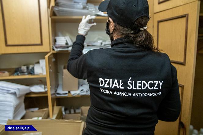 CBŚP zatrzymało na Śląsku handlarzy sterydami
