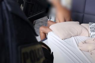 Handlowali samochodami, które nie istniały. Służby rozbiły grupę oszustów