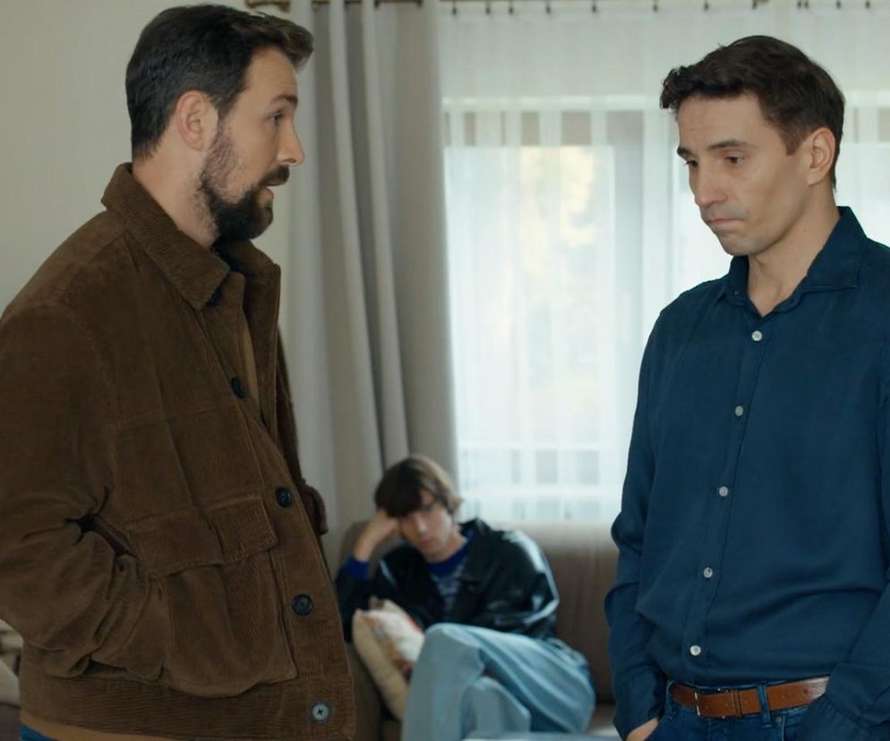 Barwy szczęścia, odcinek 3179: Tomasz (Jakub Sokołowski), Kodur (Oskar Stoczyński), Wiktor (Grzegorz Kestranek)