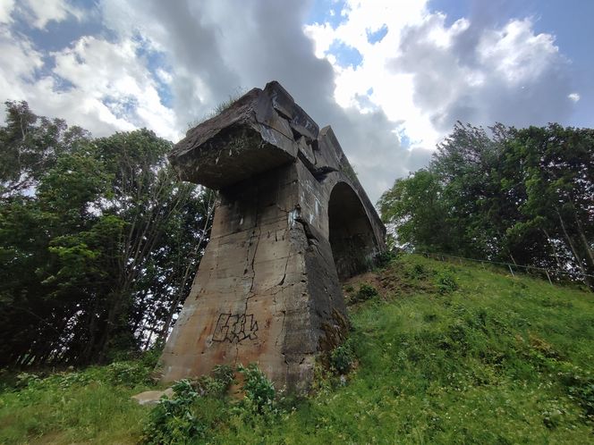 Zwalony most w Grądach Kruklaneckich
