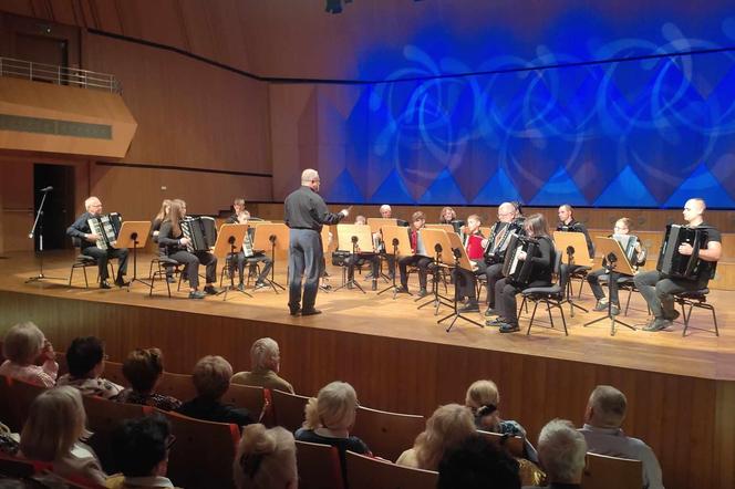 Na koncercie otwarcia zagrała Koszalińska Orkiestra Akordeonowa Akord, pod batutą Artura Zajkowskiego, który jest pomysłodawcą i organizatorem Festiwalu. 