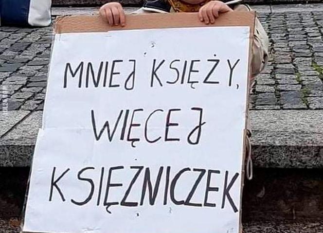 Strajk kobiet. Które hasło najlepsze? 