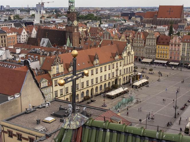 Spór o krzyże we wrocławskich urzędach