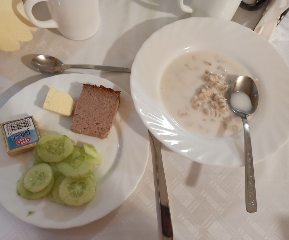 Posiłki w sanatorium. Tym nas karmią na śniadanie, obiad i kolację