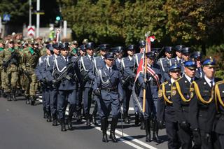 Wojewódzkie obchody Święta Wojska Polskiego w Katowicach. Tłumy z okazji zwycięskiej Bitwy Warszawskiej