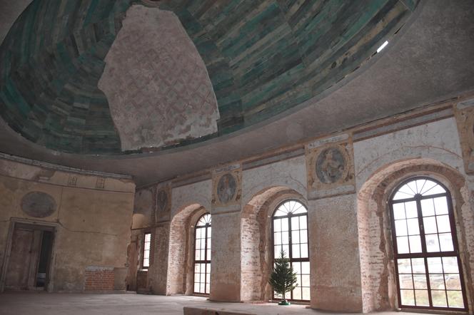 Pałac w Strudze – kopuła sali balowej po remoncie