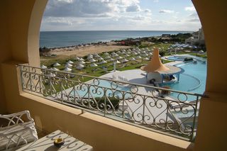 Wakacje 2025 – jak podróżowali Polacy? All inclusive czy wyjazdy na własną rękę?