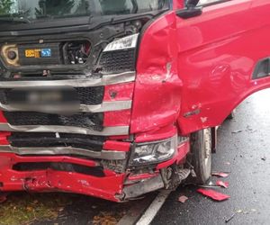 Tragiczny wypadek pod Wadowicami. 66-latek zginął w zderzeniu z ciężarówką