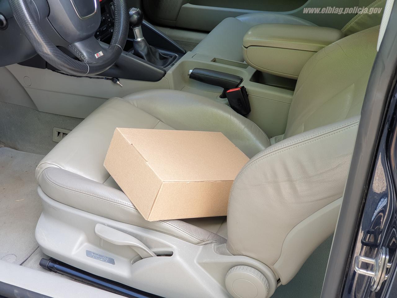 Oszustwo i kradzież metodą “na karton”. Policjanci ostrzegają