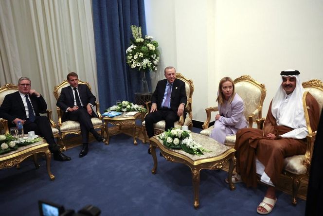 Emmanuel Macron i Donald Trump w Sharm el-Sheikh