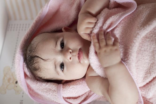 Jak kąpać niemowlaka, by ułatwić mu zasypianie?