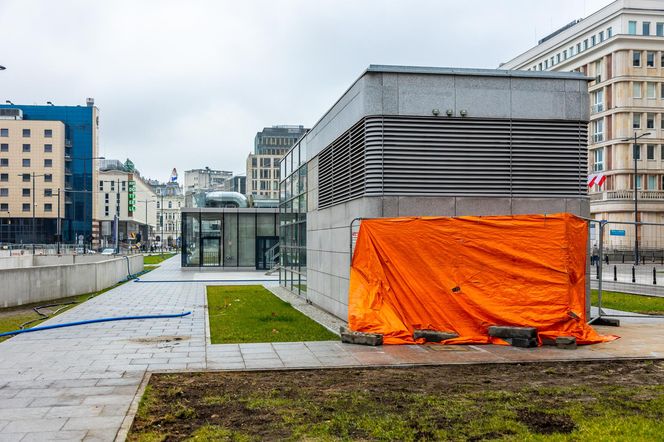 Parking podziemny pod placem Powstańców Warszawy w Warszawie