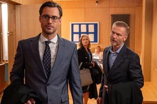 M jak miłość odc. 1775. Andrzej (Krystian Wieczorek), Rotkiewicz (Aleksandar Milicević), Julia (Marta Chodorowska)