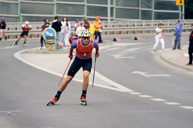 W pierwszym dniu zawodów o Puchar Polski w biegach na nartorolkach Marwe Cup zawodnicy wzięli udział w sprincie techniką dowolną