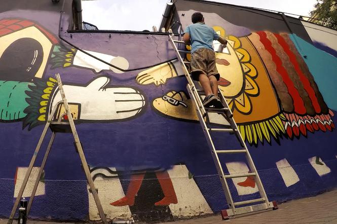 Nowy mural na Pawilonach: street-art prosto z Brazylii [WIDEO]