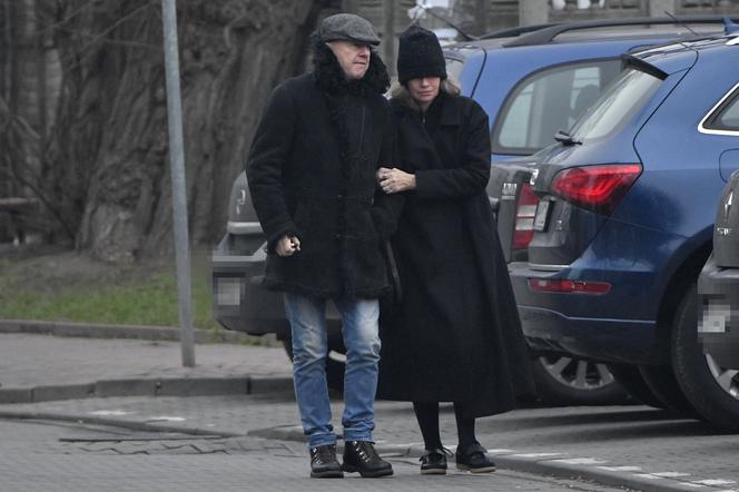 Amant zabrał żonę na pączki 