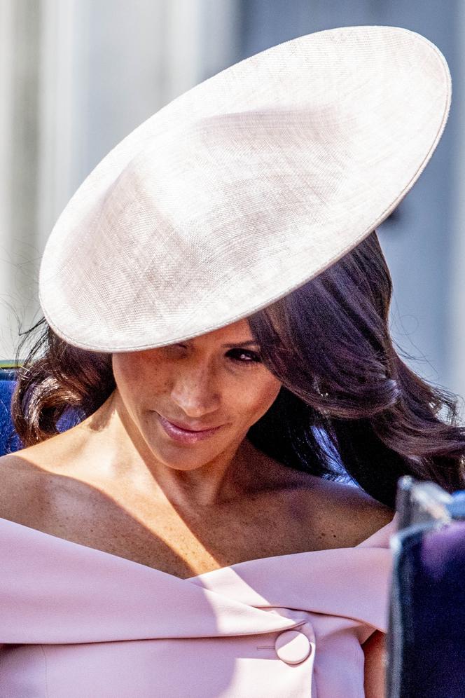 księżna Meghan i książę Harry w Buckingham Palace