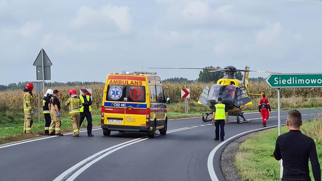 Motocyklista wypadł z drogi i wylądował w rowie! Koszmarny wypadek na DK 25  