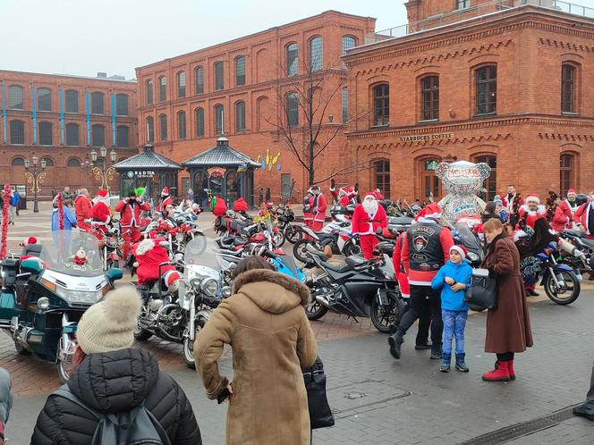 Mikołaje na motocyklach w Manufakturze. Finał corocznej akcji charytatywnej [ZDJĘCIA]