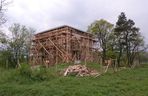 Ruiny zamku w Dąbrówce Starzeńskiej