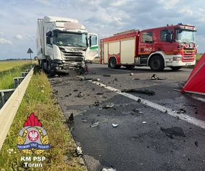 Śmiertelny wypadek na DK 91 pod Chełmżą. Droga całkowicie zablokowana! [ZDJĘCIA]