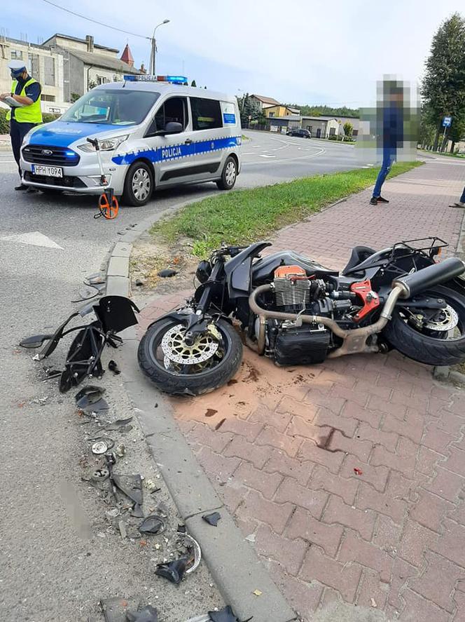 Wypadek w Wolanowie. Pijany kierowca wjechał w motocyklistę.