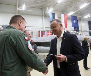 Andrzej Duda w Bazie Lotniczej w Amari