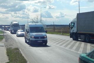 Ruch na drodze krajowej nr 50 w Kołbieli przed budową obwodnicy